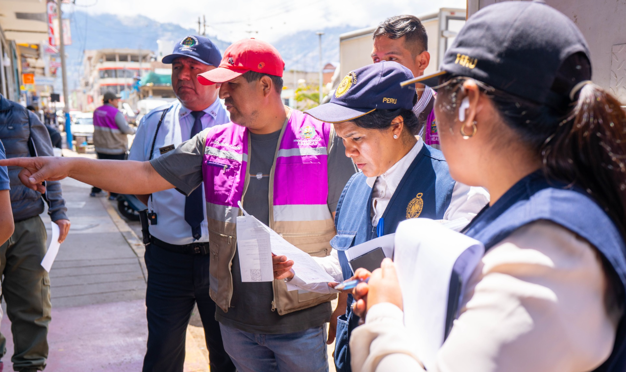 MUNICIPALIDAD DE ABANCAY EJECUTA OPERATIVO INOPINADO EN LAS AMÉRICAS PARA RECUPERAR EL ORDEN EN LA VÍA PÚBLICA